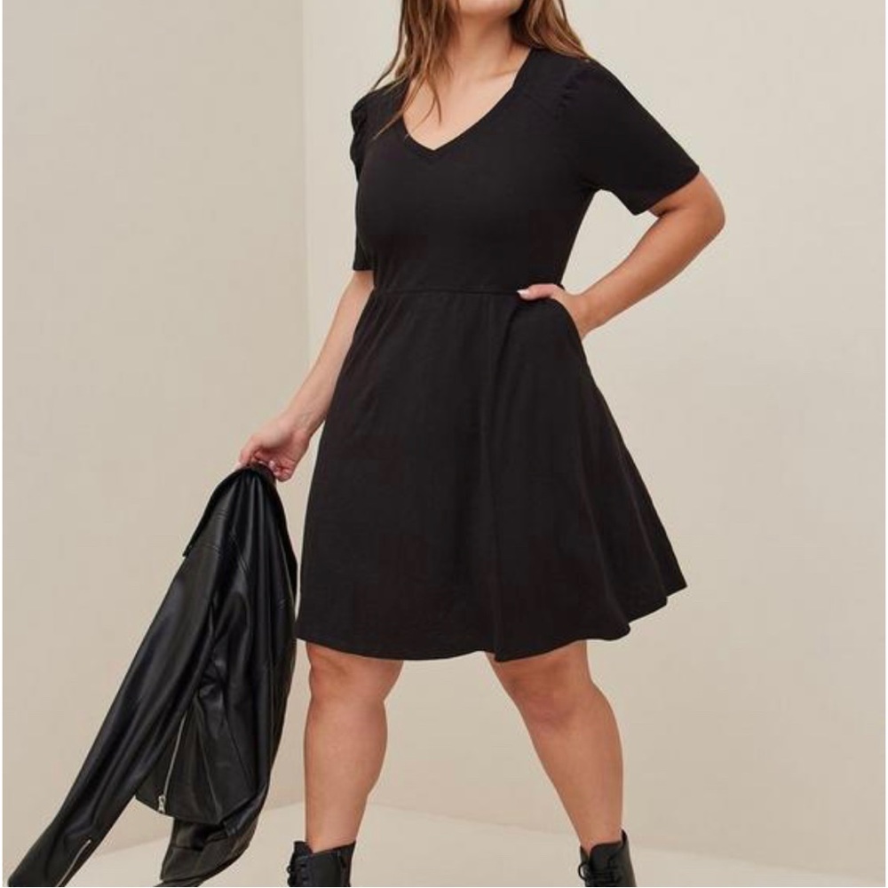 Puff sleeve skater dress with pockets torrid 2X